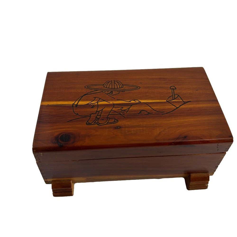 Small Dovetailed Footed Wood Trinket Jewelry Box Beach Sandcastle Ocean Child